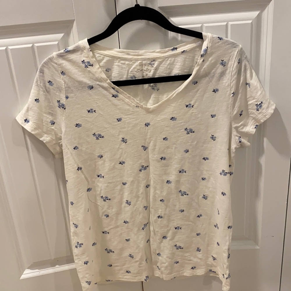 Sonoma blue floral T-shirt